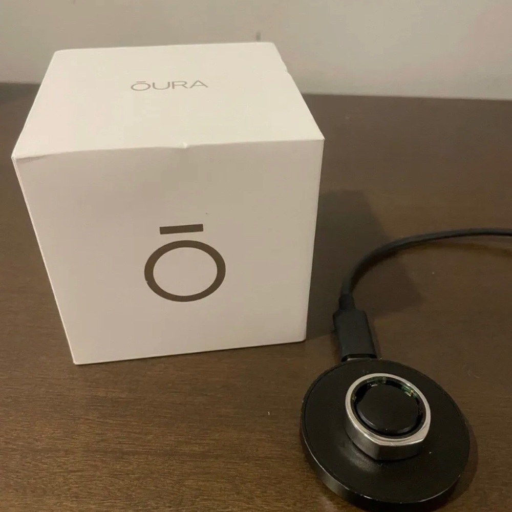 Generation 2 Oura Ring, size 8. No subscription required.